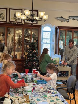 Marion Natural History Museum
The Marion Natural History Museum’s afterschool group had a wonderful time on December 17 using recycled and natural materials for gift giving. We made snow globes, bird feeders, shell ornaments, and more! We also enjoyed snacks and having fun visiting with friends. The museum wishes to thank all the terrific volunteers that came out to help. Happy Holidays from the museum and see you soon. Photos courtesy Elizabeth Leidhold
