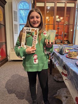 Marion Natural History Museum
The Marion Natural History Museum’s afterschool group had a wonderful time on December 17 using recycled and natural materials for gift giving. We made snow globes, bird feeders, shell ornaments, and more! We also enjoyed snacks and having fun visiting with friends. The museum wishes to thank all the terrific volunteers that came out to help. Happy Holidays from the museum and see you soon. Photos courtesy Elizabeth Leidhold
