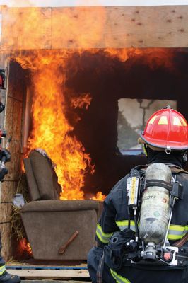  Mattapoisett Fire Department Open House
The Mattapoisett Fire Department Open House attracted scores of families on Saturday, October 12, with free food, fun, and fire demonstrations that captured the children’s attention while reinforcing the importance of fire safety. Photos by Jean Perry
