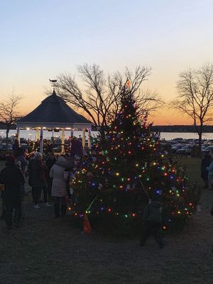 Tree Lighting in Shipyard Park
Mattapoisett held its annual tree lighting at Shipyard Park on Saturday, December 8, treating hundreds to an afternoon of festivities that included live Christmas music, free food courtesy of local restaurants, time to chill with Santa, and, of course, the excitement of the town’s tree lit up for the first time. Photos by Jean Perry
