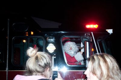 Annual Tree Lighting Rochester
The Town of Rochester ushered in the holidays with their annual tree lighting on December 9, 2013 with caroling and a visit from Santa who was brought in by Fire Engine. Photos by Felix Perez
