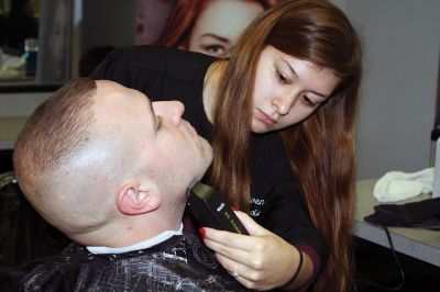 No-Shave November
Cosmetology students at Old Colony gave five Rochester Police officers a shave and a haircut on November 30, marking the end of No-Shave November. The officers raised over $1,500 letting their facial hair grow out, a no-no for the rest of the year for the officers. The funds will benefit Home Base, a charity that serves soldiers returning from combat with PTSD. Photos by Jean Perry

