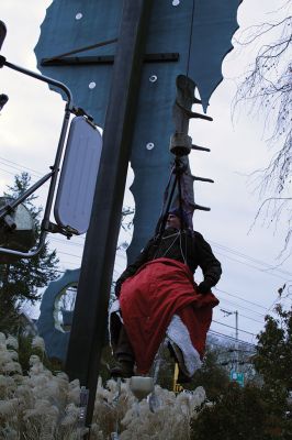 Salty Santa
Salty the Seahorse got his Santa hat on Friday, December 6, courtesy of the Mattapoisett Land Trust and with the help of Brownell Systems, Inc. Salty in his hat is a sure sign that the holiday season has begun in Mattapoisett. Photos by Jean Perry
