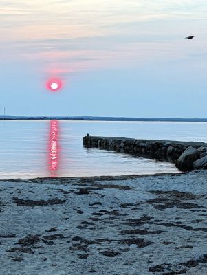 Aucoot Cov
Sunrise at Aucoot Cove in Mattapoisett toward Sippican Harbor. Photo by Jeanne Hopkins
