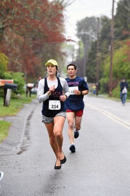 Tiara 5K Road Race
The Tiara 5K road race sponsored by Oxford Creamery has become a staple Mother’s Day tradition in Mattapoisett. The weather was damp and chilly, but still 441 runners turned out for the Mattapoisett village run to benefit the Women’s Fund of New Bedford. Photos by Colin Veitch
