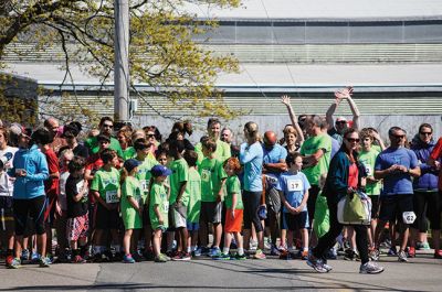 Sippican Schooner 5k and Mini Fun Run 
 Sunday, May 4 was a perfect day for a fun run through Marion, and about 200 people turned out to participate in VASE’s second annual Sippican Schooner 5k and Mini Fun Run to raise money for educational programs at Sippican Elementary School. VASE member Diana Martin organized the event, with the support of about 12 volunteers who assisted that morning in making sure the two races went off without a hitch. Photo by Felix Perez
