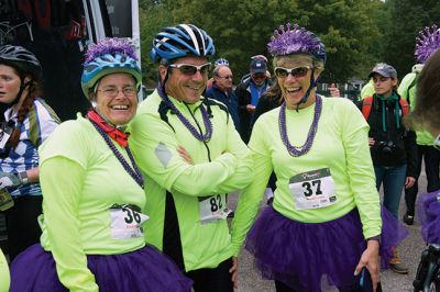 BBC Watershed Ride
This Sunday, October 2, the 10th Annual Buzzards Bay Coalition Watershed Ride wound its way through Tri-Town, making a stop at Eastover Farm for lunch along the way. Some 151 participants completed an 11-, 35-, 75-, or first-ever 100-mile ride, spanning Little Compton, Rhode Island to Woods Hole. Photos by Colin Veitch
