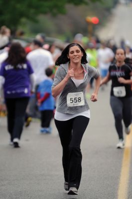 7th Annual Women’s Fund Tiara Mother’s Day 5K
There was a huge turn out for what has now become a Mother’s Day tradition, the 7th Annual Women’s Fund Tiara Mother’s Day 5K . Photos by Felix Perez
